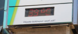 Elazığ'da bunaltıcı sıcaklık, termometreler 39'u gösterdi