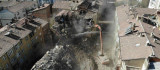 Elazığ'da deprem sonrası harabeye dönen 10 bin konut yıkıldı