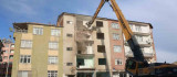 Elazığ'da depremde ağır hasar alan 3 katlı binaların yıkımı tamamlandı