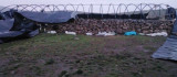 Elazığ'da fırtına direkleri devirdi, çatıları uçurdu 10 kuzu telef oldu