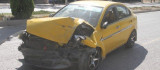 Elazığ'da hafif ticari araç ile otomobil çarpıştı:3 yaralı