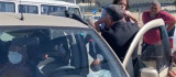 Elazığ'da iki araç çarpıştı: 8 yaralı, çocukları araçtan milletvekili Erol  çıkardı