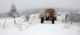 Elazığ'da kar 38 köy yolunu kapattı