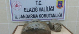 Elazığ'da Osmanlı dönemine ait sanduka kapağı ele geçirildi
